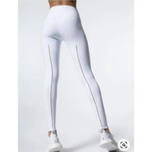 Alo yoga white high waist dash leggings size M